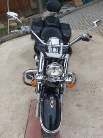 Suzuki Boulevard 1800 - 3