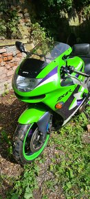 KAWASAKI ZX6R - 3