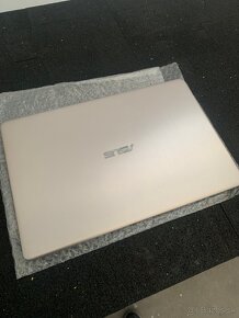 ASUS - 3