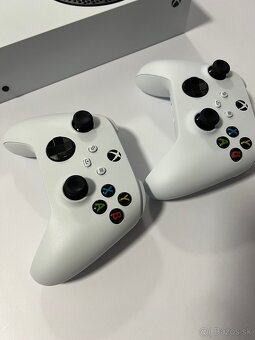 Xbox series S 512gb, 2 ovládače - 3