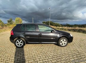 Vw golf 5 1.4 benzín 59kw United - 3