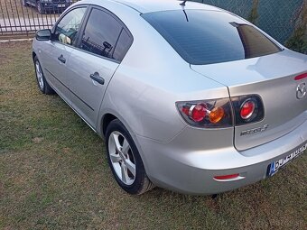 Mazda 3 sedan - 3