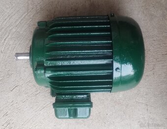 Elektromotor MEZ MOHELNICE 1,1KW - 3