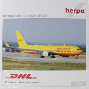 Predám model Boeing 767-300ERF DHL Herpa 1:200 - 3