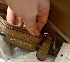 Nový kožený ruksak Michael Kors - 3