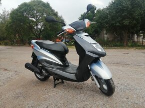 Yamaha XC 125 Cygnus - 3