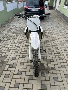 Predam Yamaha yzf450 rok v. 2010 - 3