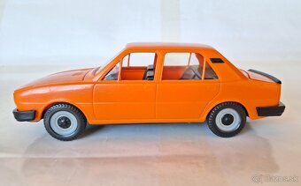 KDN škoda 120L (1:20) oranžová - 3