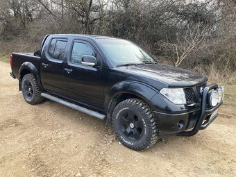 NISSAN NAVARA 2.5 dCi Double Cab 4x4 - 3