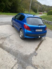 Peugeot 207 - 3