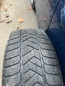 Zimne gumy 235/55/R18 - 3