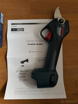 Akumulátorové záhradné nožnice Bosch Pro Pruner 12V - 3