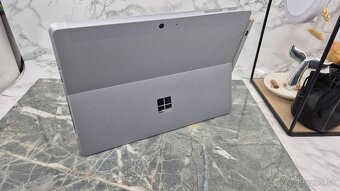 Microsoft surface go - 3