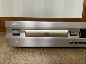 CD player Yamaha CDX 593 - 3