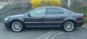 Volkswagen Phaeton 3,0TDi 176 kW 4x4 A/T - 3