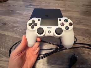 PS4 Slim - 3