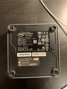 Intel NUC i3-10110U model NUC10FNK - 3