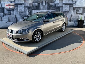 Volkswagen Passat 2.0TDI 125KW, VÝBAVA - 3