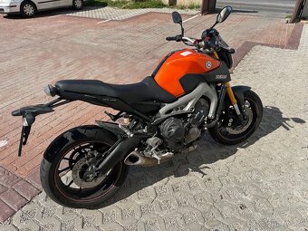 Yamaha MT-09 - 3