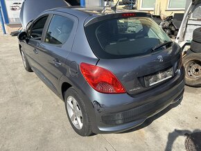 Rozpredam Peugeot 207 1,416V  70kw 2009 - 3