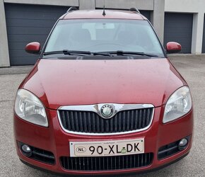 Skoda roomster 1.4 16v elegance - 3