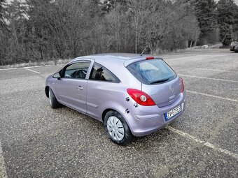 Predám Opel Corsa D 1,2 59kW 2007 - 3