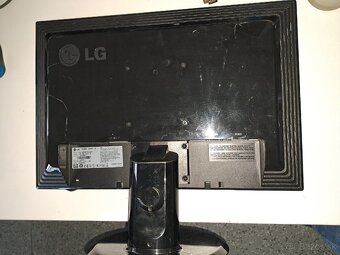 22" LCD monitor LG - 3