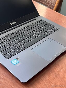 Asus UX430U - 3