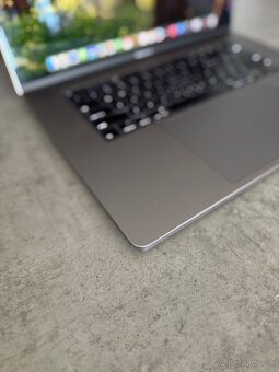 Macbook Pro 16 2019 i9 - 3