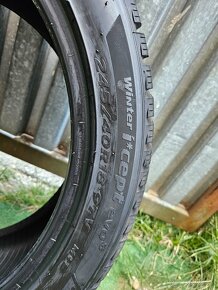 Špičkové,prakticky nejazdené zimné pneu Hankook - 245/40 r18 - 3