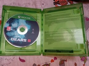 Predám XBOX ONE S hry Dirt 4 a Gears 5 - 3