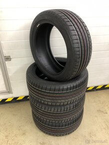 Letné pneu Bridgestone 215/45 r17 - 3