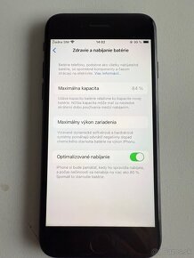 iPhone SE 2020 64GB black - 3