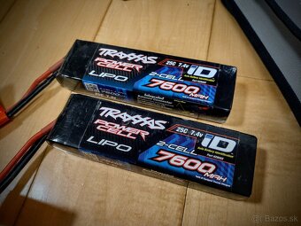 Traxxas Summit 1:10 (fialovy) 4WD a prislusenstvo - 3