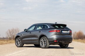 Jaguar F-Pace 2.0 I4 300k Portfolio AWD A/T - cena s DPH - 3