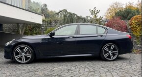 BMW Rad 7 740d xDrive A/T - 3