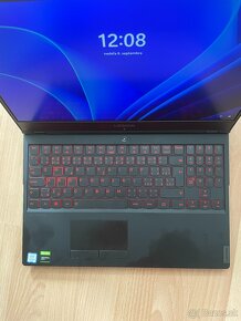 LENOVO LEGION Y7000 - 3