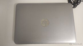 HP Desktop-TSM 9D6r - 3