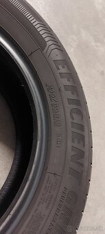 215/60 R16 Goodyear - 3