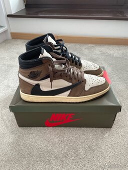 Jordan 1 Travis Scott - 3