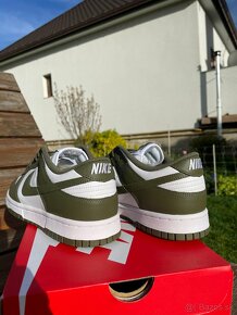 Nike Dunk Low Medium Olive - 3