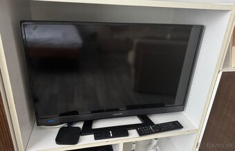 32” GRUNDIG - SMART TV - 3