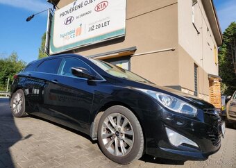 Hyundai i40 2.0-GDi-benzín-NAVI-KAMERA1 - 3