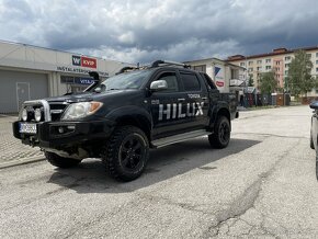 Toyota Hilux - 3
