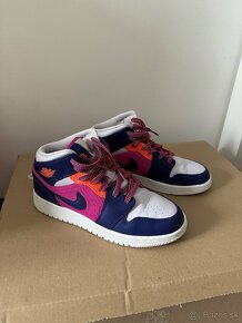 Nike Air Jordan 1 Mid Fire Pink Barely Grape - 3