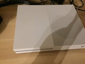 Predám plne funkčný Xbox one s 1tb - 3