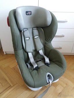 Predám autosedačku Britax Römer - 3