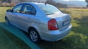 Hyundai Accent 1.4 beznín - 3