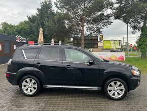 Mitsubishi Outlander 2.2 DI-D 4x4 r.v 2011 7miest xenon - 3