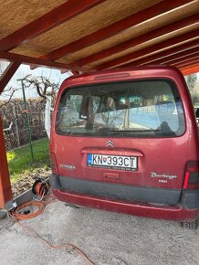 Citroen Berlingo-Renault Scenic - 3